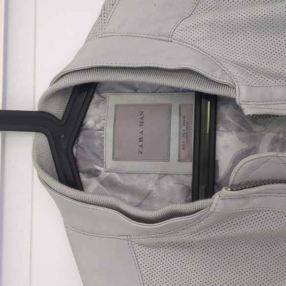 Zara Bomber Jacket - Picture 2 of 6